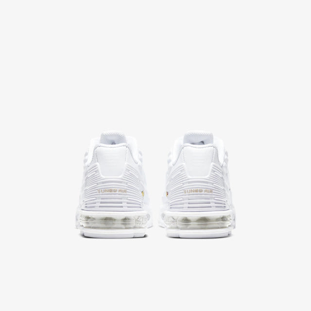 NIKE AIR MAX PLUS TN III ''TRIPLE WHITE'' - PRONTA ENTREGA