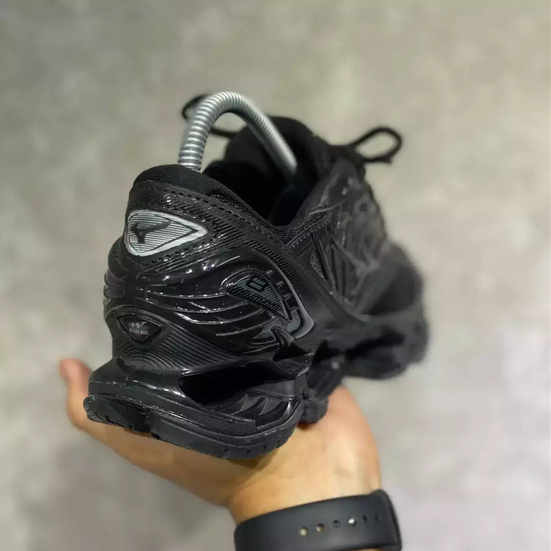 MIZUNO WAVE PROPHECY 8 "ALL BLACK"